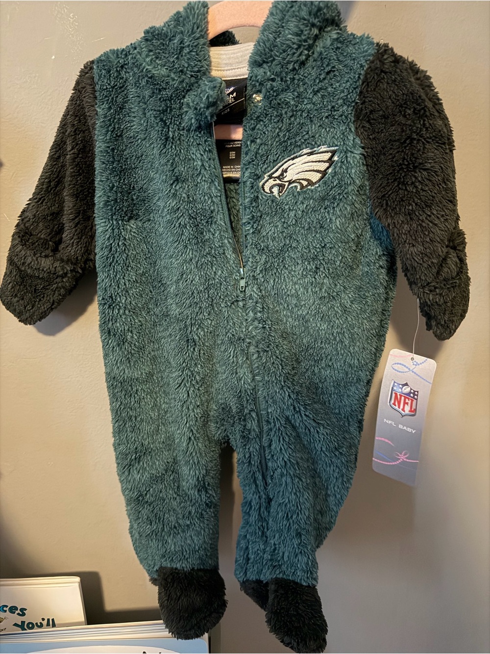 NFL Philadelphia Eagles Plush Fuzzy Baby One-Piece - Green & Black